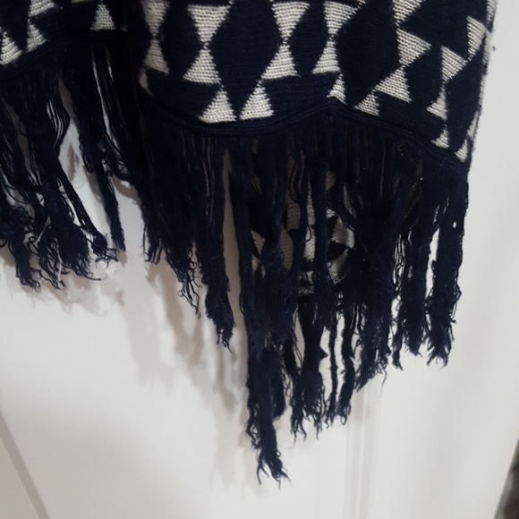 Hooded printed duster with fringe - Picture 5 of 5